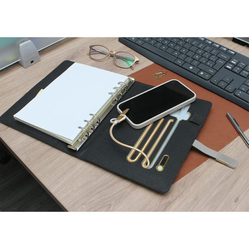 LIBRETA CRAWLEY · Foto 2